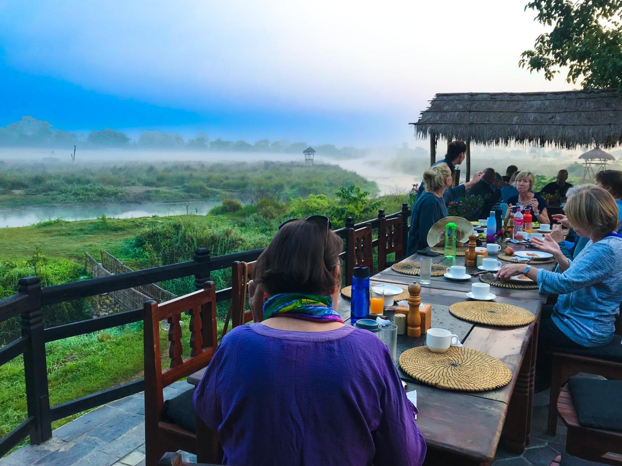 Sapana Village Lodge Sauraha Esterno foto